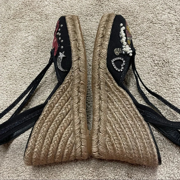 MARC JACOBS Nathalie Crystal & Pearl Embellished Raffia Espadrille Wedges - Picture 6 of 16